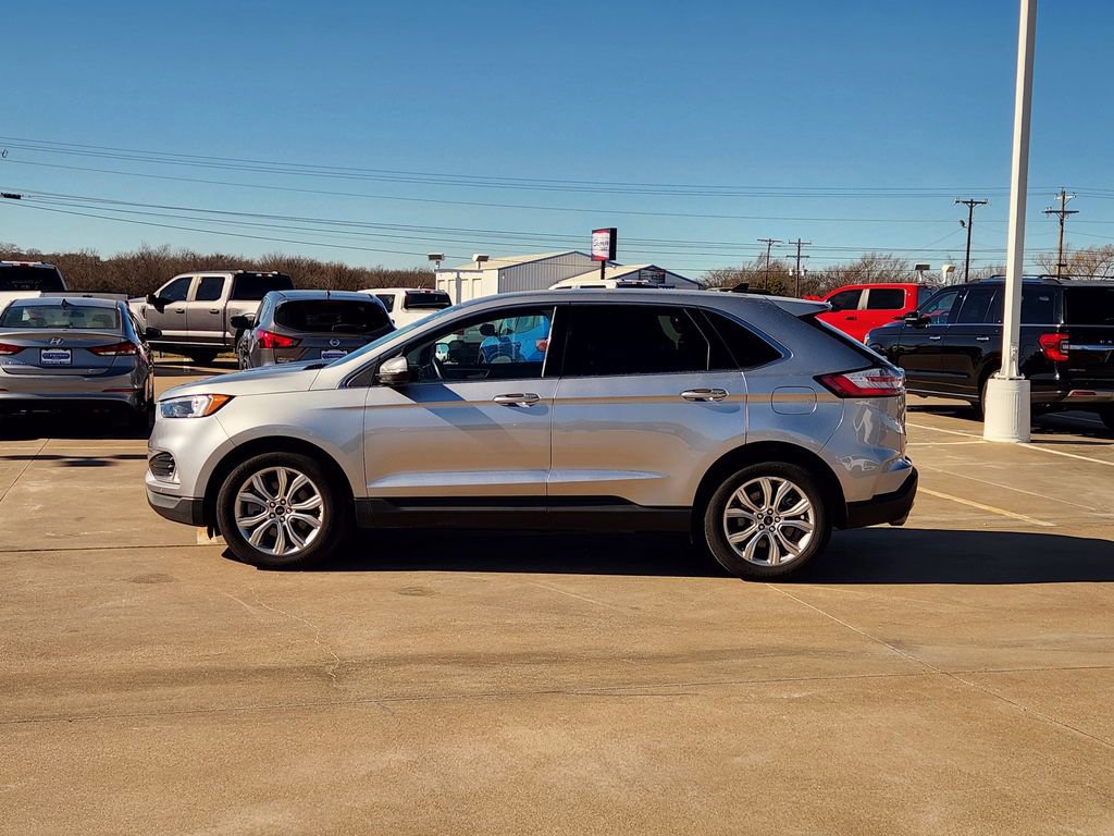 Certified 2024 Ford Edge Titanium image 2