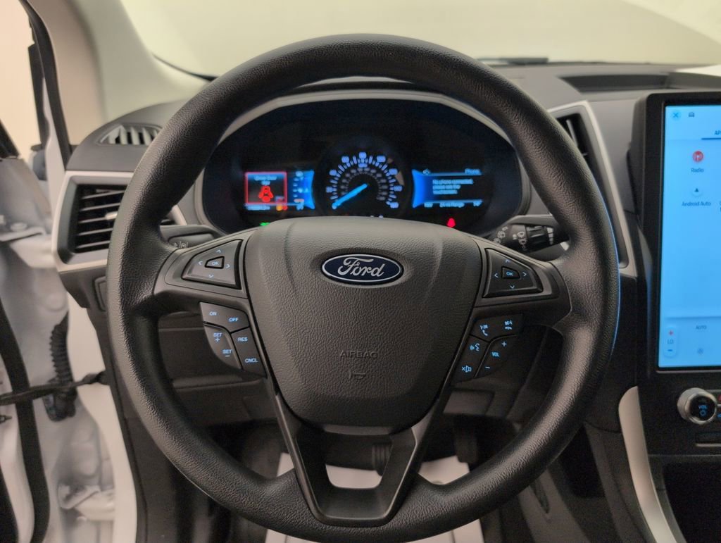 Certified 2024 Ford Edge SE image 36
