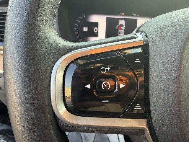 Used 2023 Volvo XC90 T8 Plus w/ Protection Package Premier AWD/4WD image 15