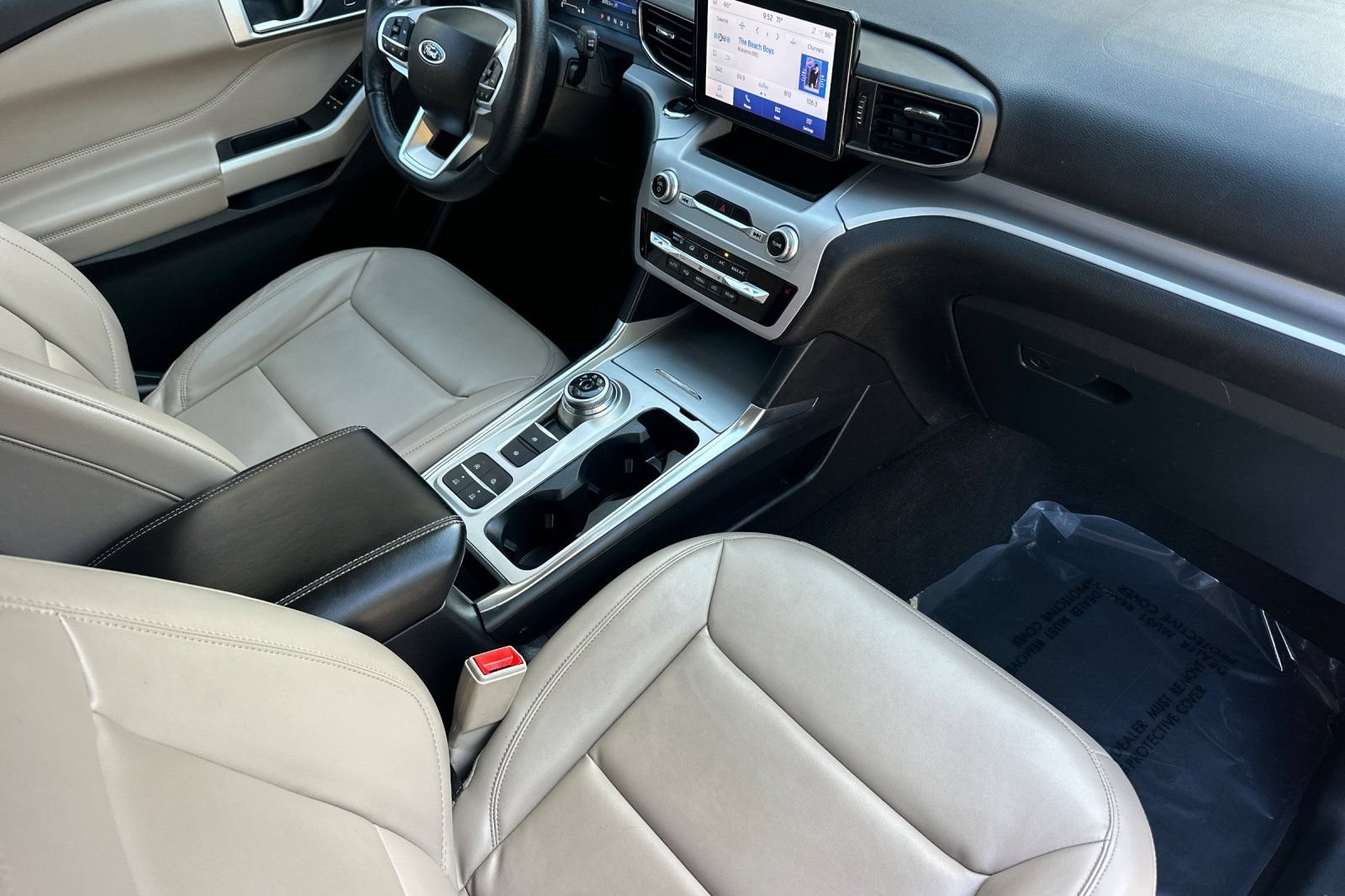 Certified 2023 Ford Explorer XLT w/ Equipment Group 202A RWD image 20