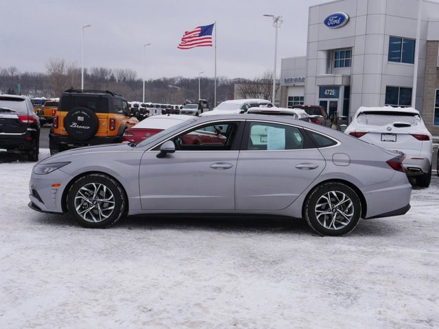 Used 2023 Hyundai Sonata SEL w/ Convenience Package image 2