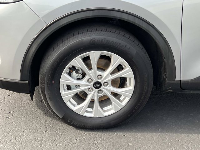 Certified 2023 Ford Escape Active AWD/4WD image 10