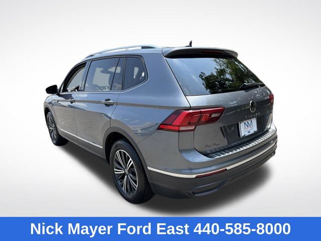 Used 2024 Volkswagen Tiguan Wolfsburg Edition AWD/4WD image 5