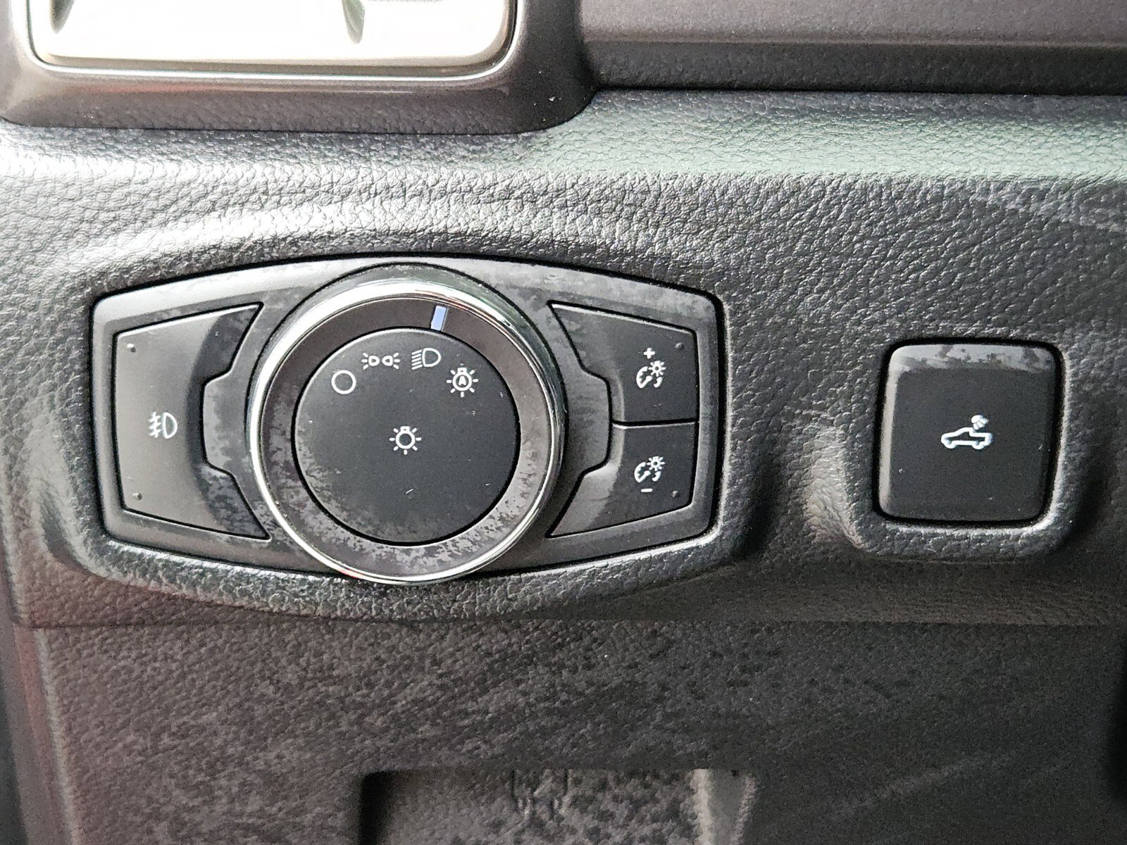 Certified 2019 Ford Ranger Lariat w/ Equipment Group 501A Mid image 25