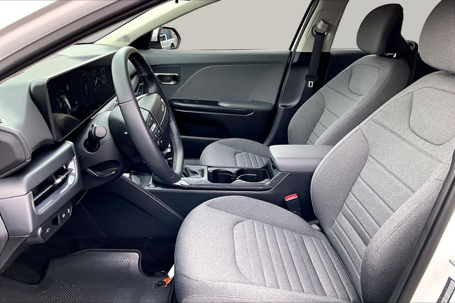 Used 2025 Kia K4 GT-Line Turbo FWD image 10