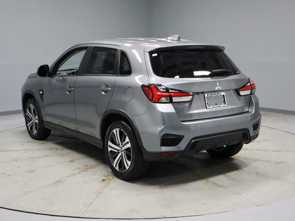 Used 2025 Mitsubishi Outlander Sport ES AWD/4WD image 3