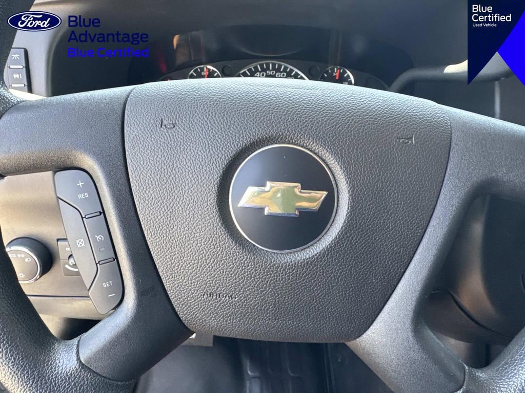 Used 2024 Chevrolet Express 2500 w/ Driver Convenience Package RWD image 24