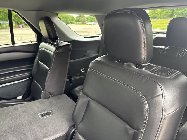 Certified 2023 Ford Explorer XLT w/ Equipment Group 202A AWD/4WD image 27