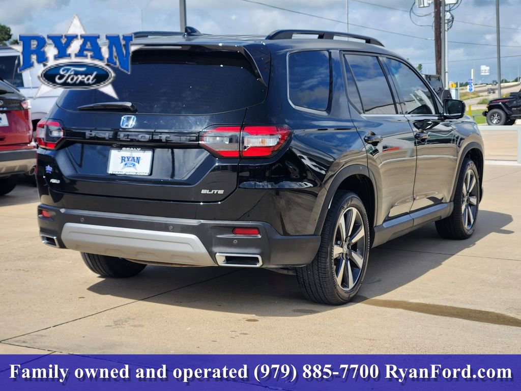 Used 2025 Honda Pilot Elite image 4