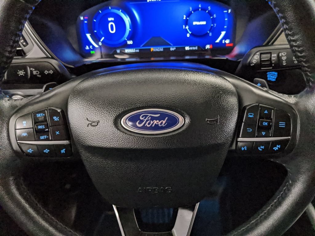 Certified 2020 Ford Escape Titanium w/ Titanium Premium Package 2.0 AWD/4WD image 11