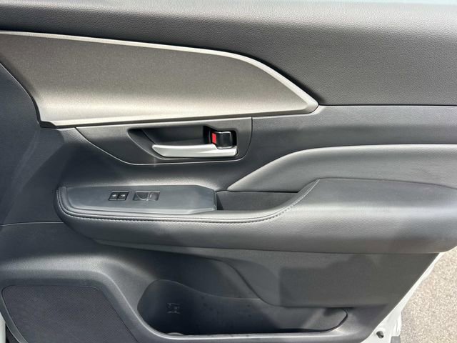 Used 2026 Toyota Grand Highlander AWD image 28
