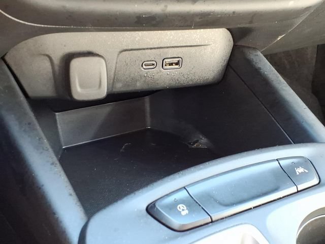 Used 2024 Chevrolet Trax RS FWD image 25