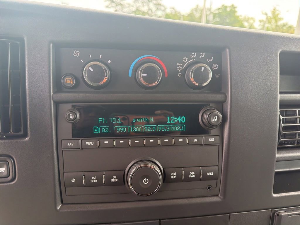 Used 2026 Chevrolet Express 2500 Extended w/ Driver Convenience Package image 25