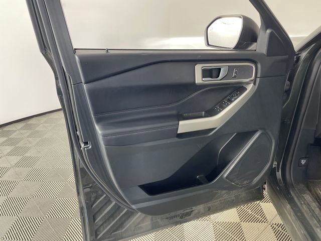 Certified 2023 Ford Explorer XLT w/ Equipment Group 202A AWD/4WD image 12