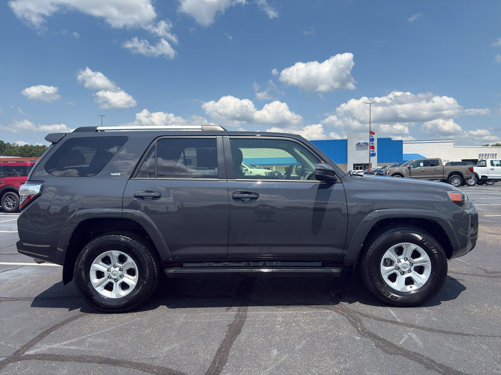 Used 2024 Toyota 4Runner SR5 RWD image 4