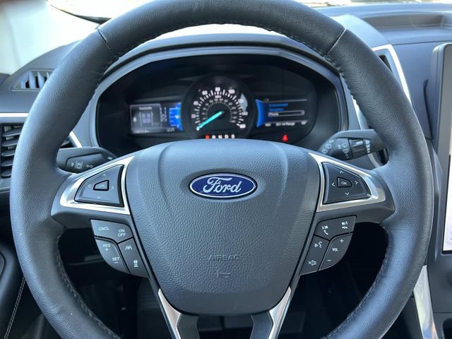 Certified 2024 Ford Edge Titanium w/ Equipment Group 301A AWD/4WD image 21