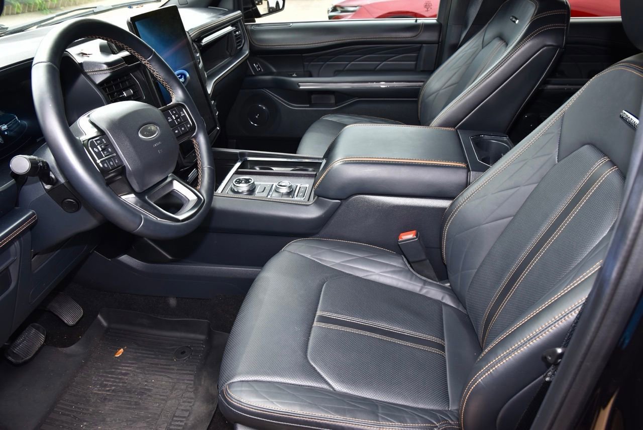 Certified 2023 Ford Expedition Max Platinum image 10