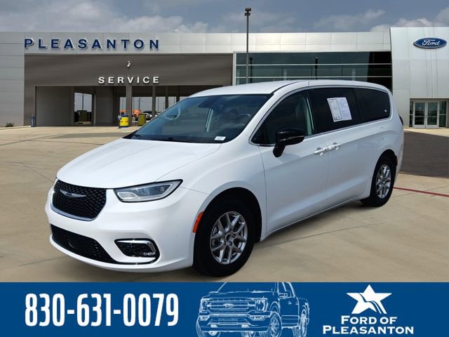 Used 2024 Chrysler Pacifica Touring-L