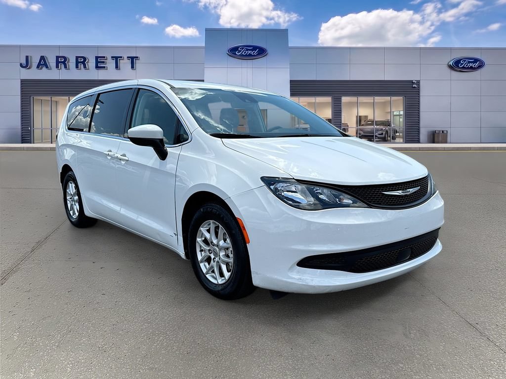 Used 2023 Chrysler Voyager LX FWD video 1