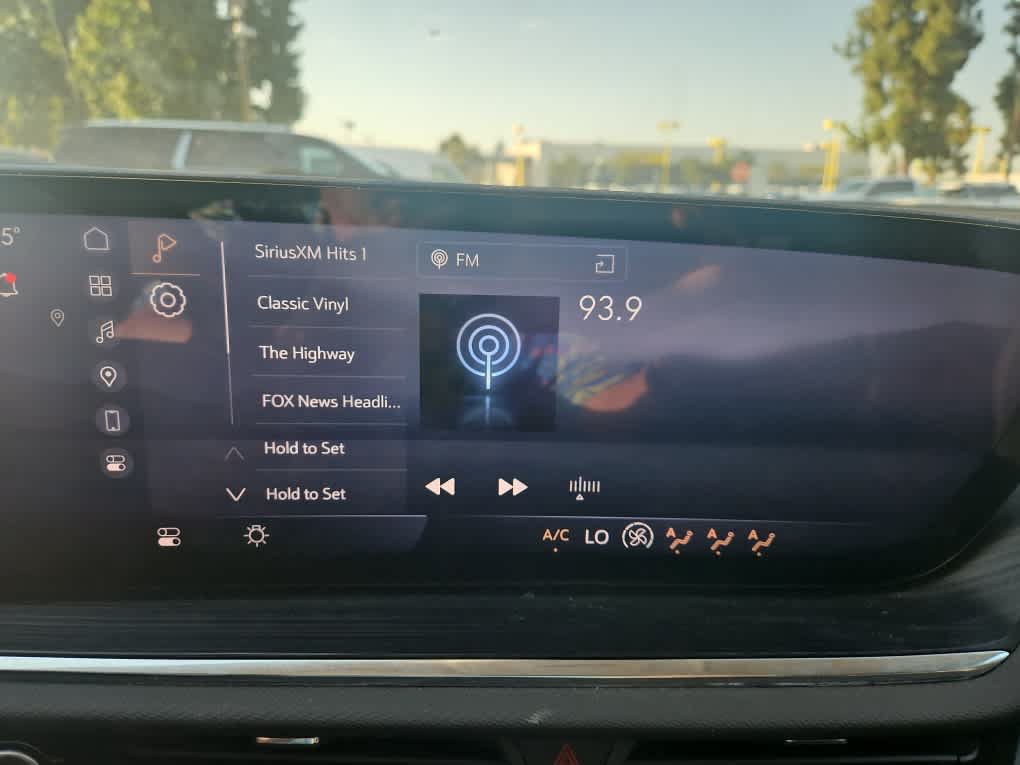 Used 2024 Buick Envision Preferred AWD/4WD image 15