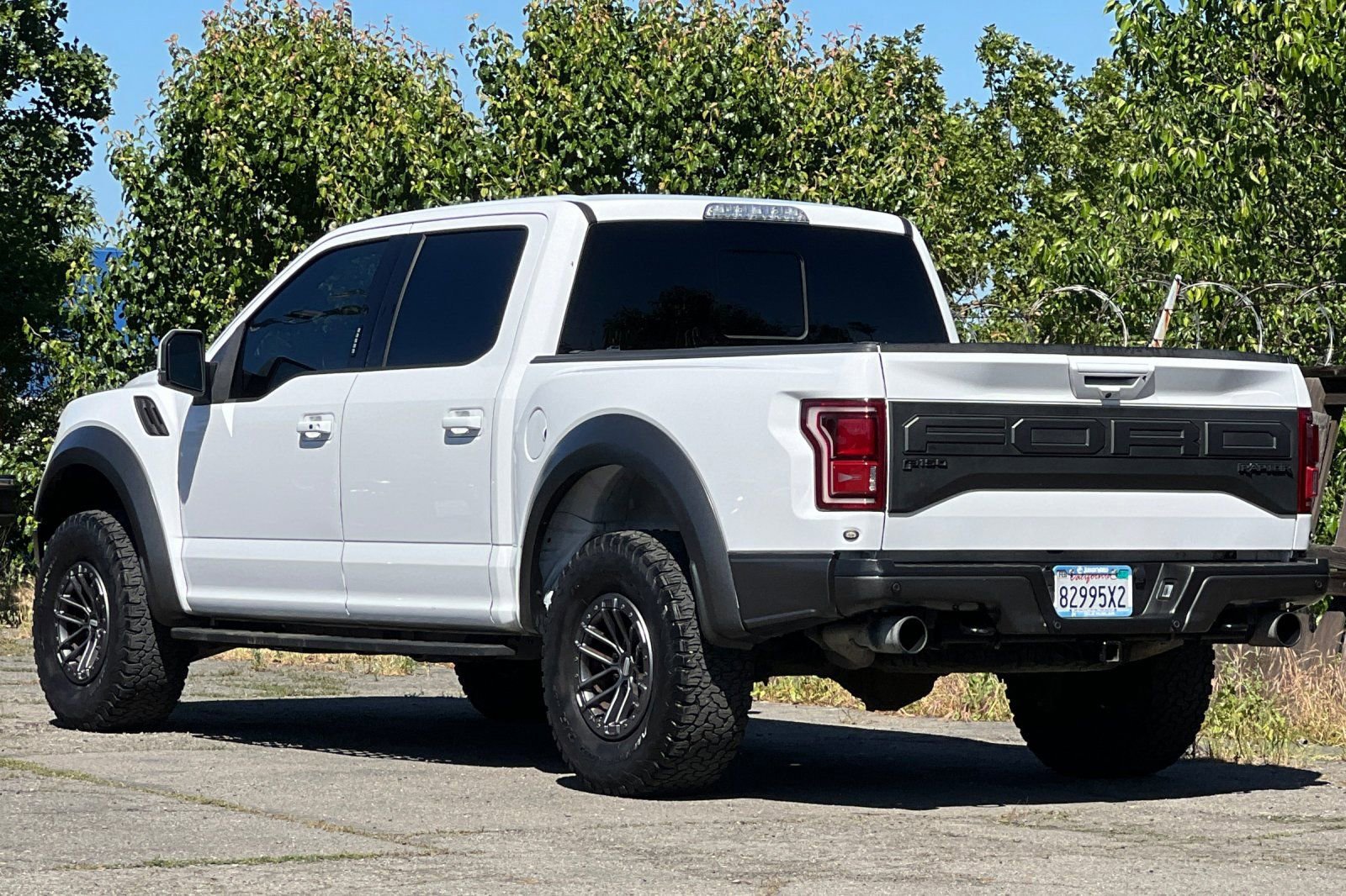 Certified 2020 Ford F150 Raptor w/ Equipment Group 802A Luxury image 3