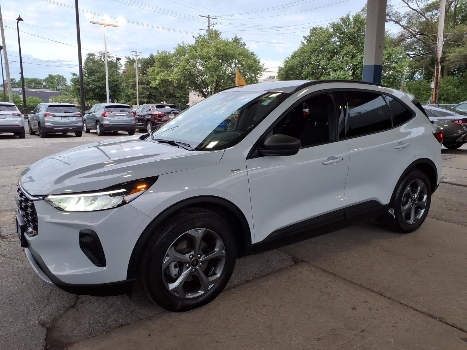Certified 2025 Ford Escape ST-Line FWD image 7
