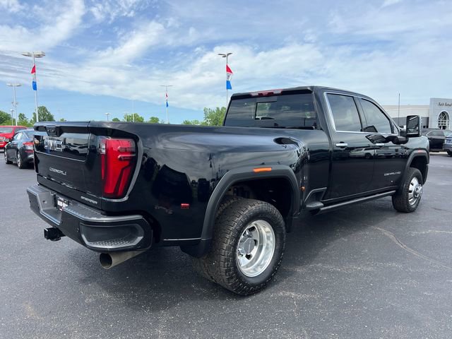 Used 2024 GMC Sierra 3500 Denali Ultimate AWD/4WD image 7