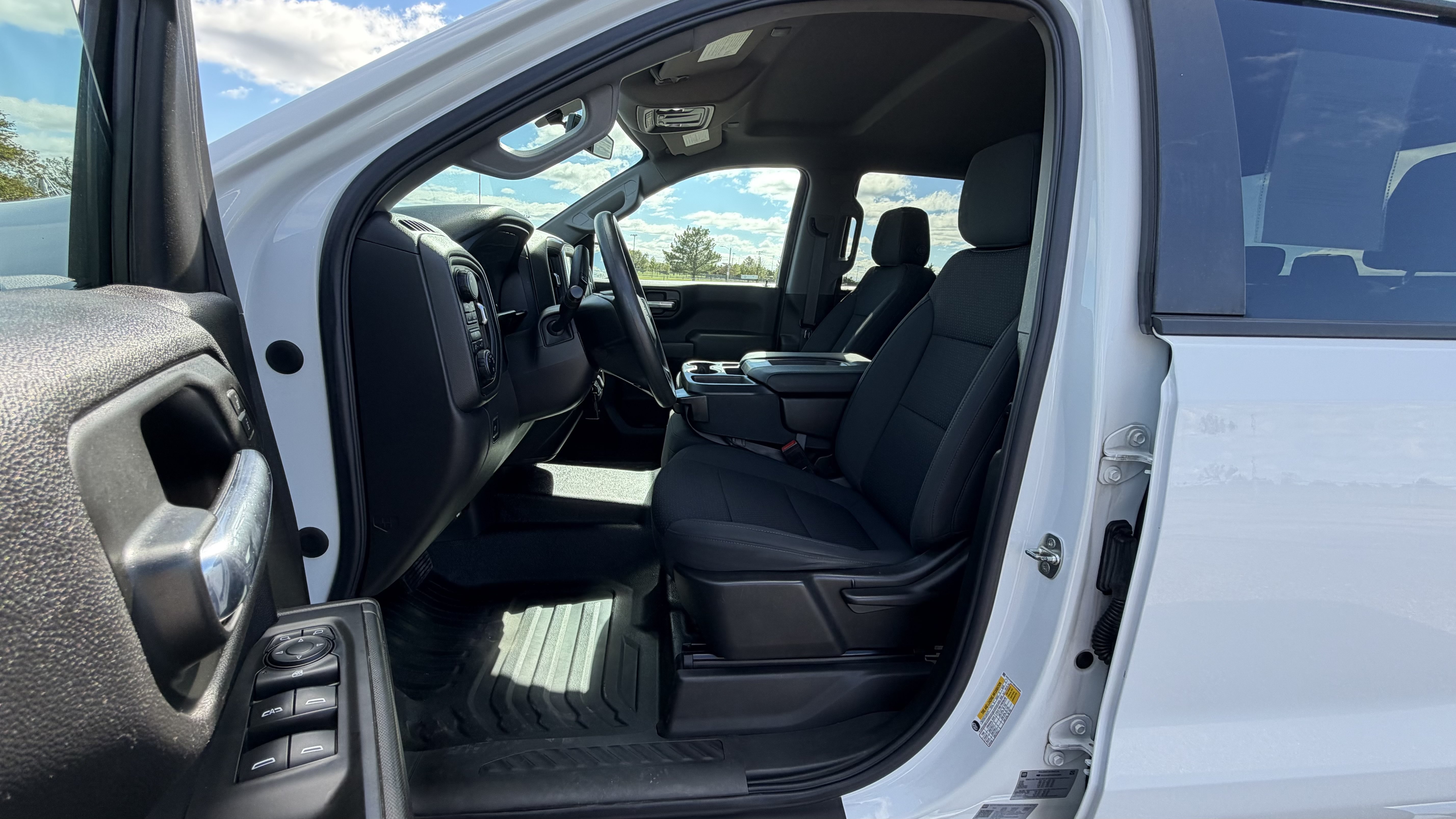 Used 2021 Chevrolet Silverado 1500 W/T w/ WT Fleet Convenience Package AWD/4WD image 16