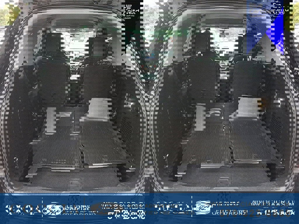 Certified 2023 Ford Explorer XLT w/ Equipment Group 202A image 28