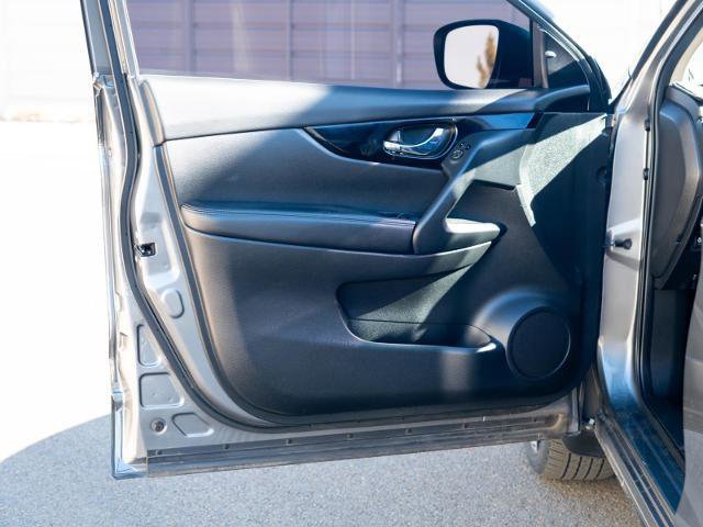 Used 2022 Nissan Rogue Sport SL image 13