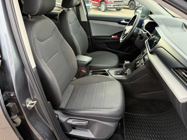 Used 2022 Volkswagen Taos SE FWD image 31