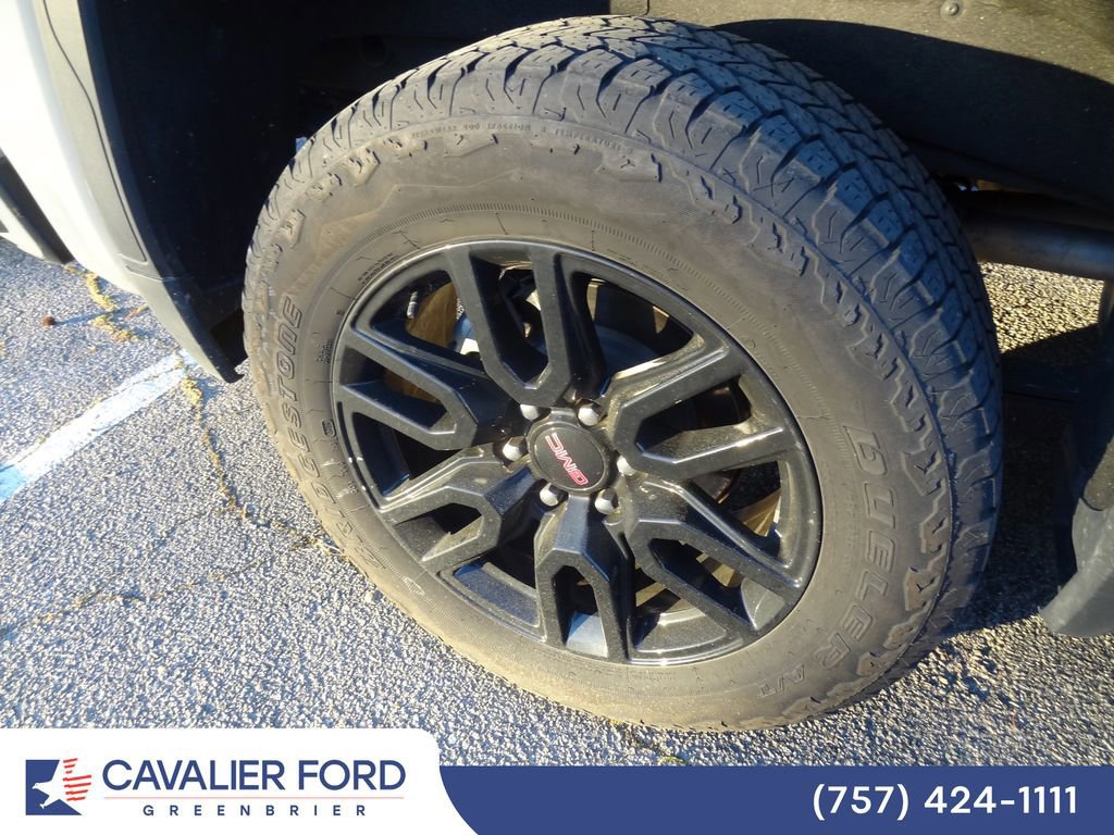 Used 2024 GMC Sierra 1500 Elevation w/ LPO, Elevation Black Package image 9