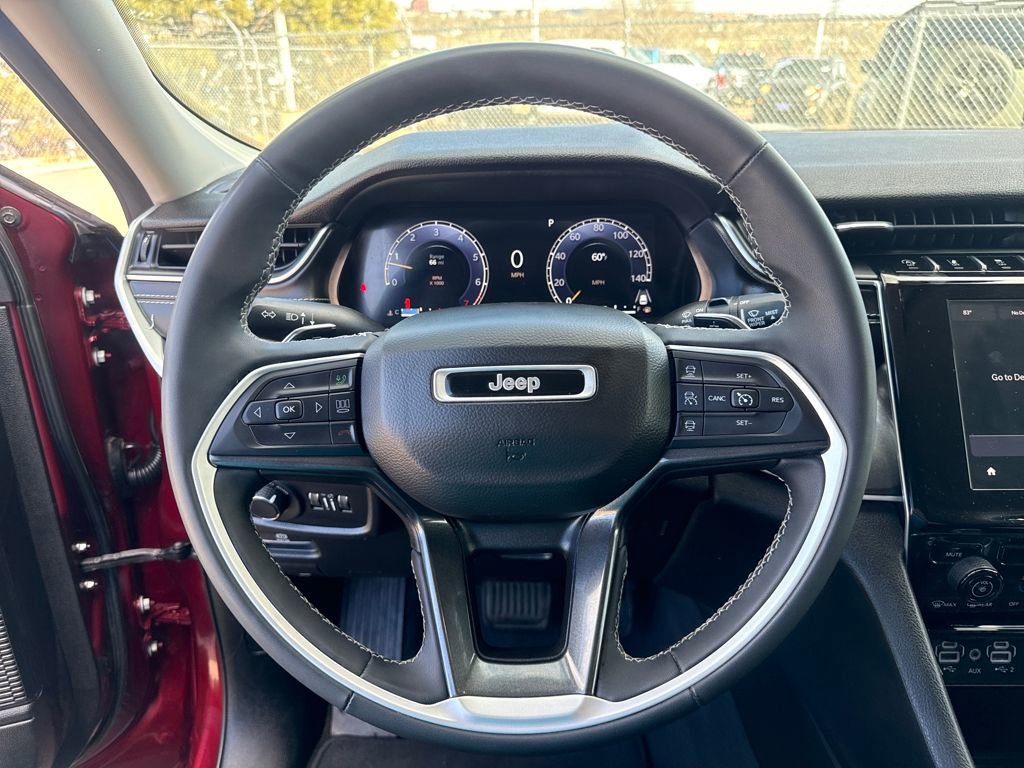 Used 2023 Jeep Grand Cherokee L Laredo image 21