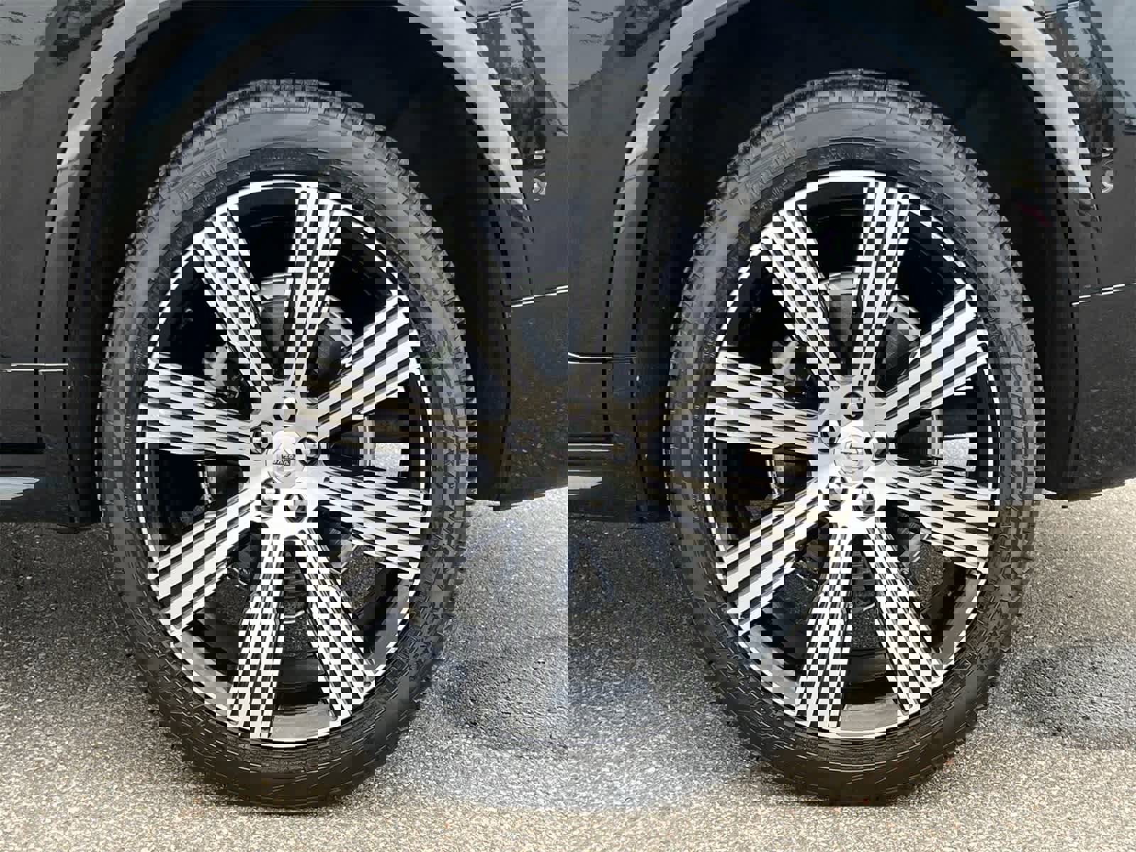 Used 2022 Volvo XC90 T6 Inscription w/ Advanced Package image 14