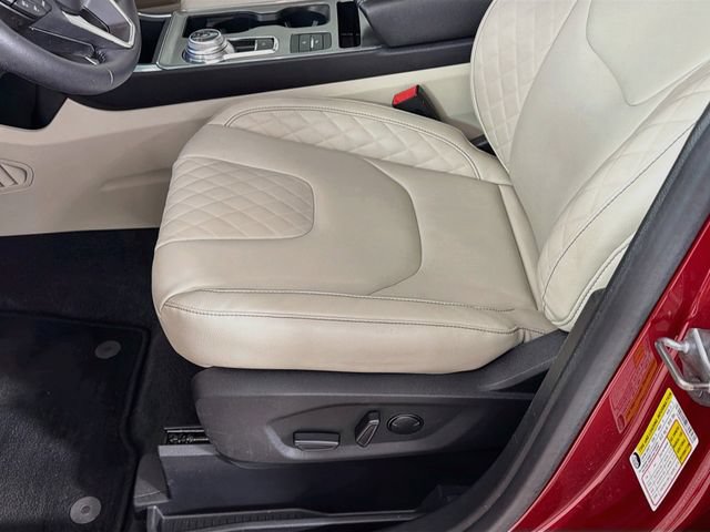 Certified 2023 Ford Edge Titanium AWD/4WD image 24