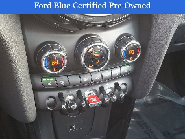 Used 2021 MINI Cooper 2-Door Hardtop w/ Premium Package image 18