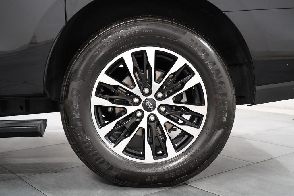 Certified 2025 Ford Expedition Max Platinum AWD/4WD image 37