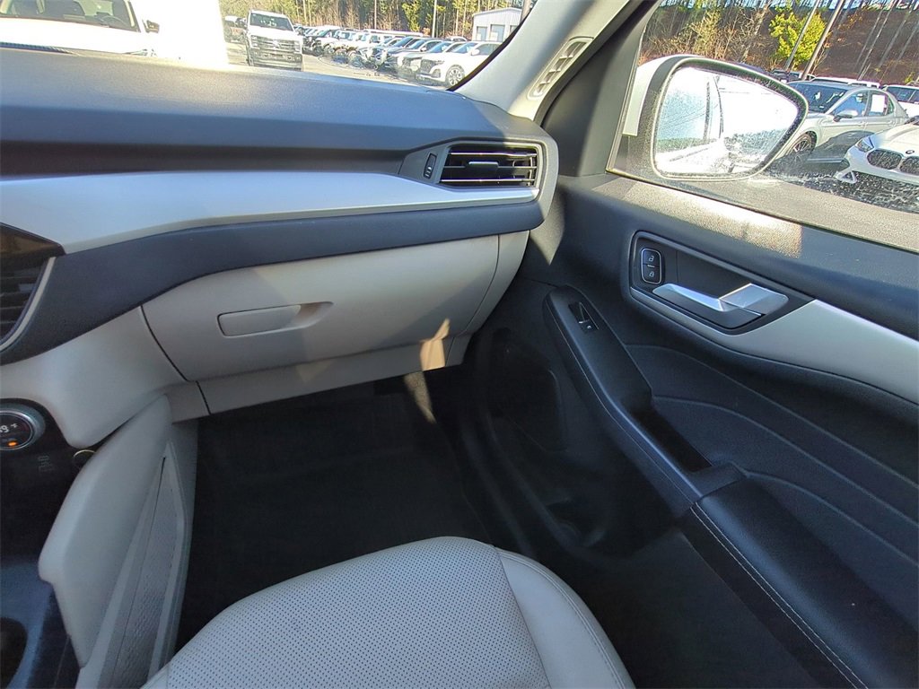 Certified 2021 Ford Escape SEL w/ Technology Package image 17