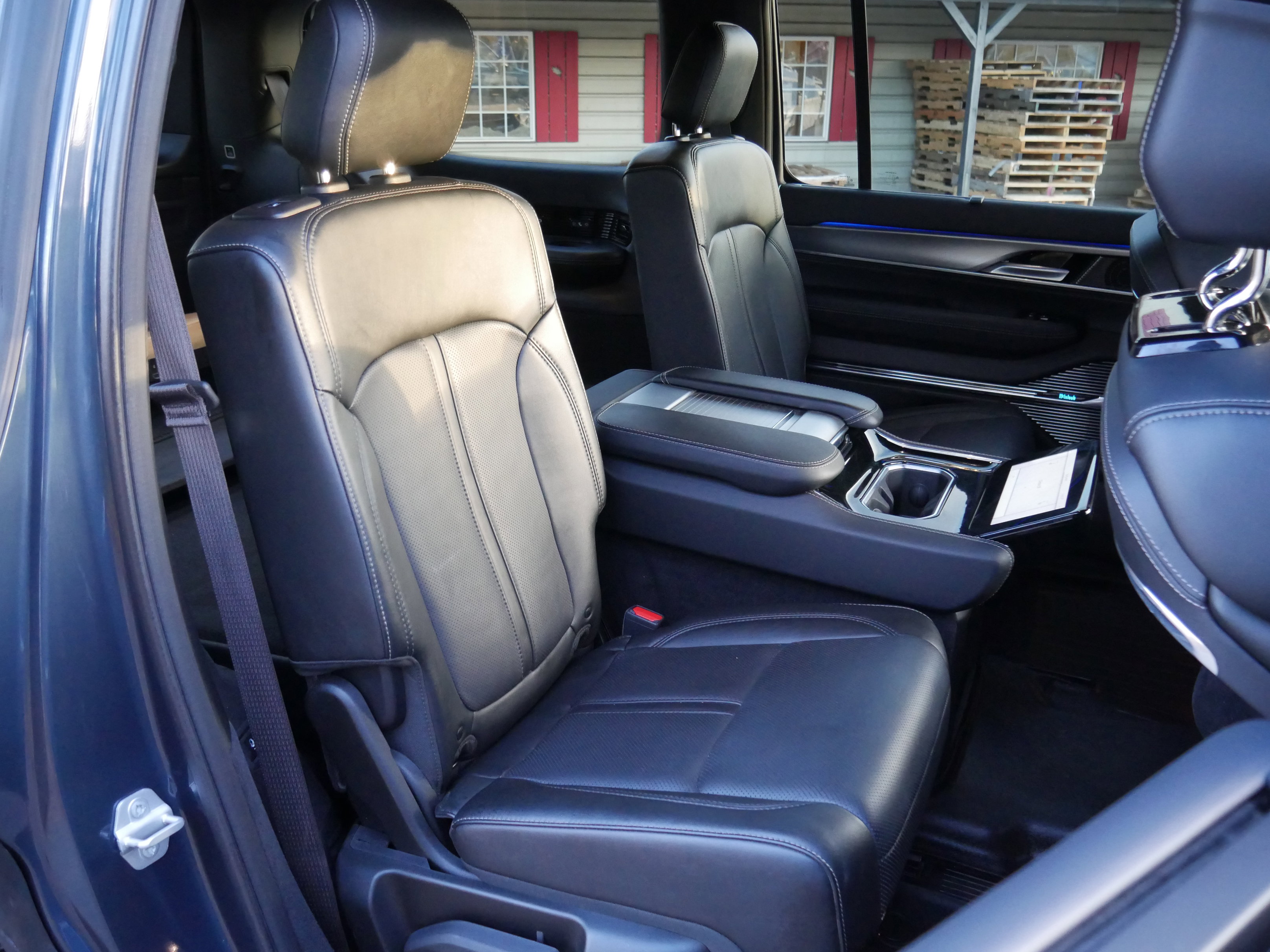 Used 2023 Jeep Grand Wagoneer 4WD image 29