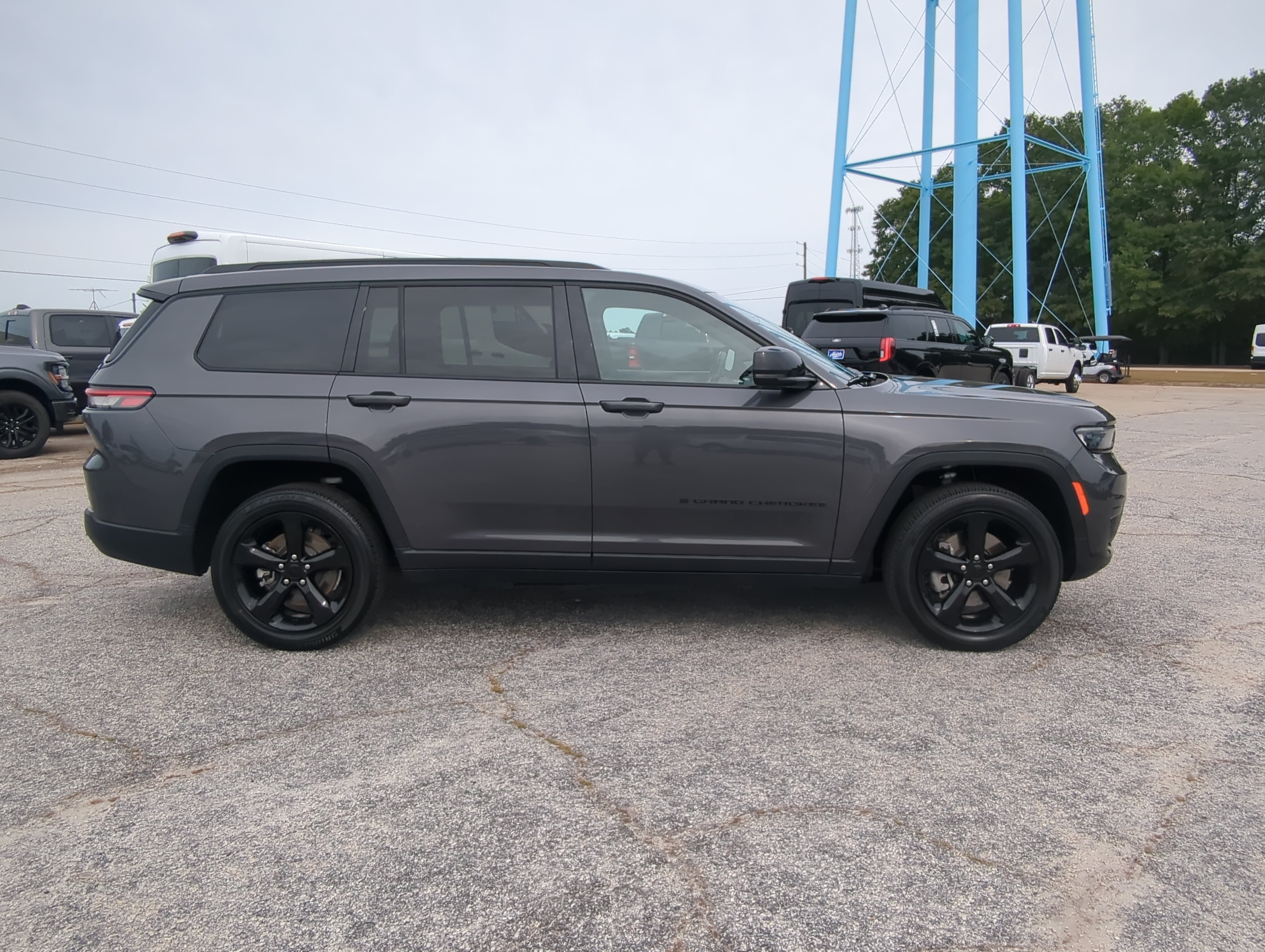 Used 2021 Jeep Grand Cherokee L Laredo