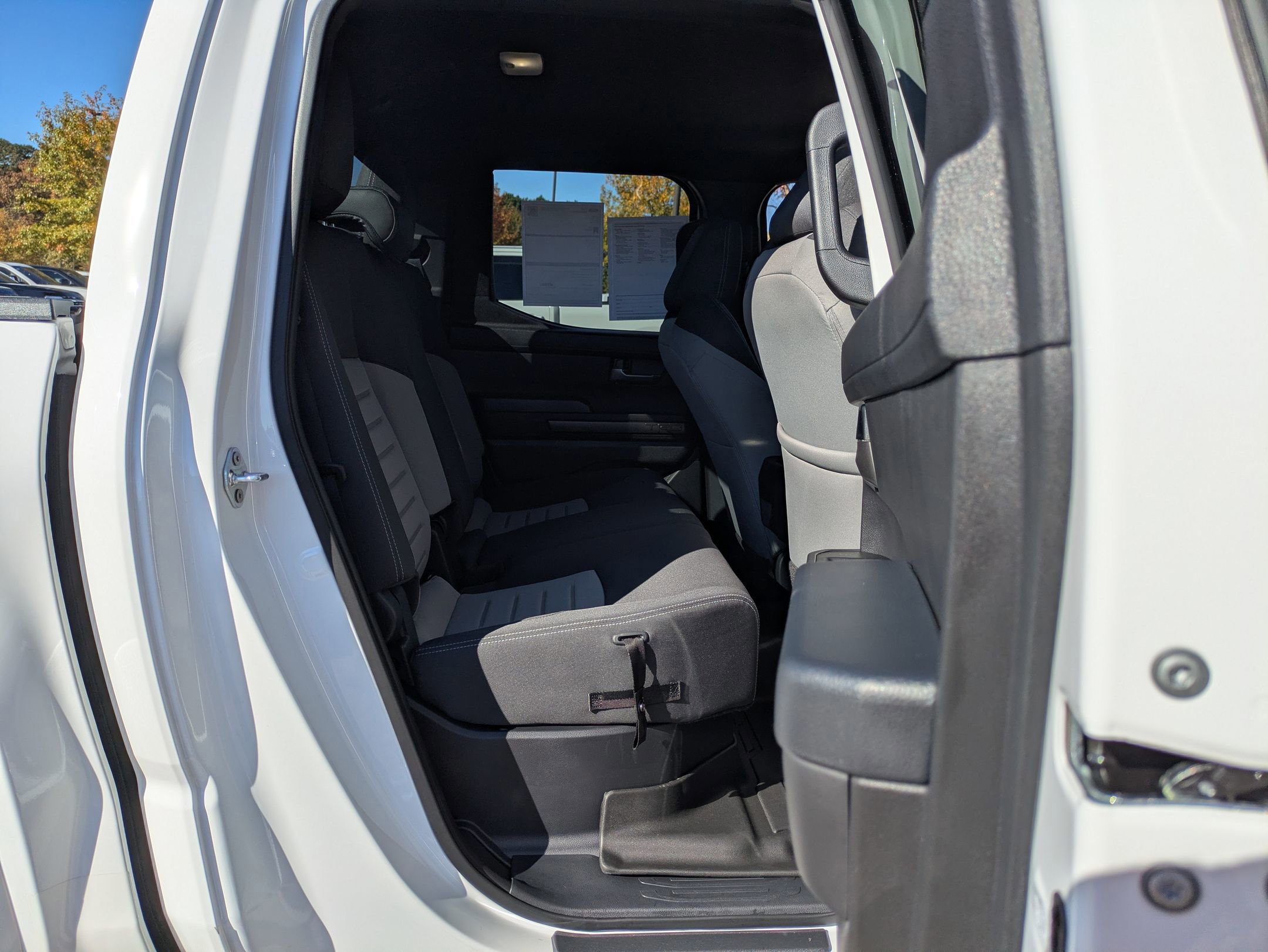 Used 2025 Toyota Tacoma TRD Sport image 36