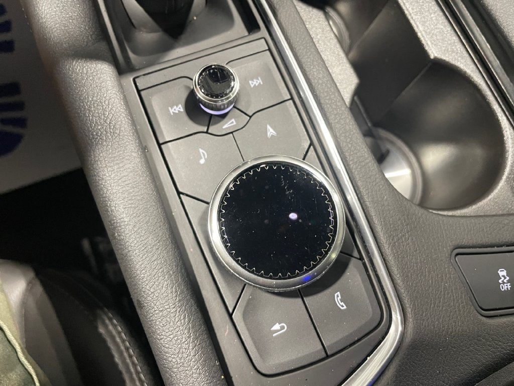 Used 2025 Cadillac XT5 Sportv AWD/4WD image 41