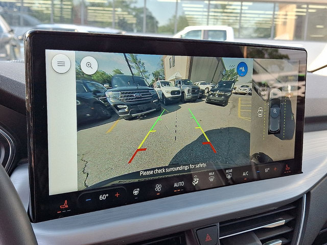 Certified 2023 Ford Escape SE w/ PHEV Premium Package FWD image 15