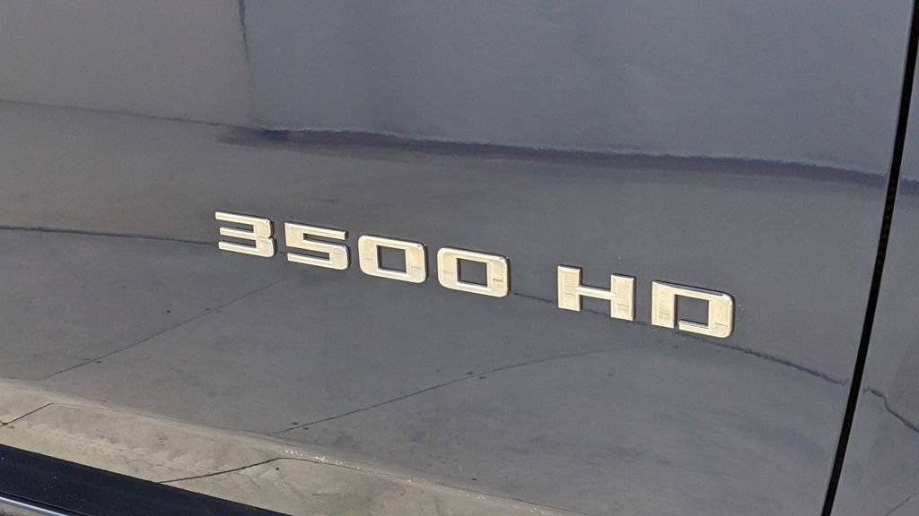 Used 2021 Chevrolet Silverado 3500 High Country image 42