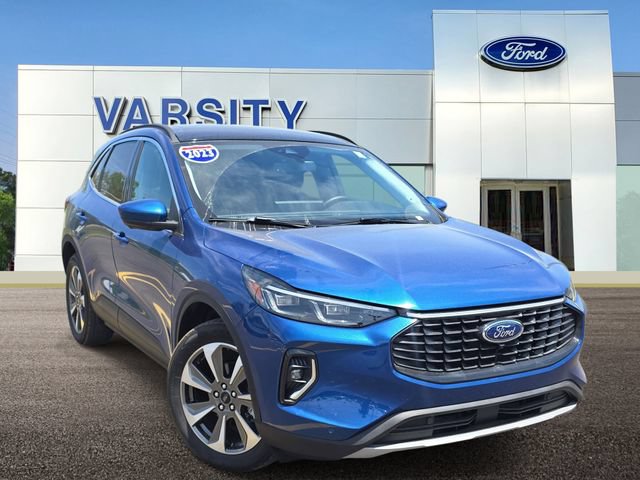 Certified 2023 Ford Escape Platinum w/ Class II Trailer Tow Package AWD/4WD image 1