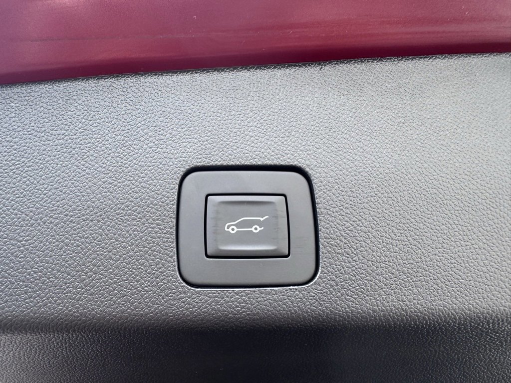 Used 2025 Buick Encore GX Sport Touring image 40