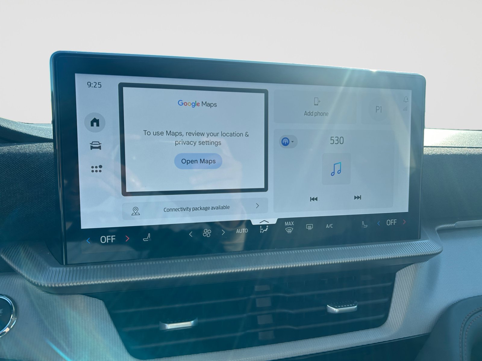 Certified 2025 Ford Explorer Active RWD image 15