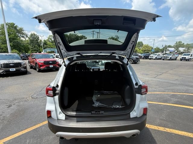 Certified 2025 Ford Escape Active w/ Tech Pack #1 FWD image 7