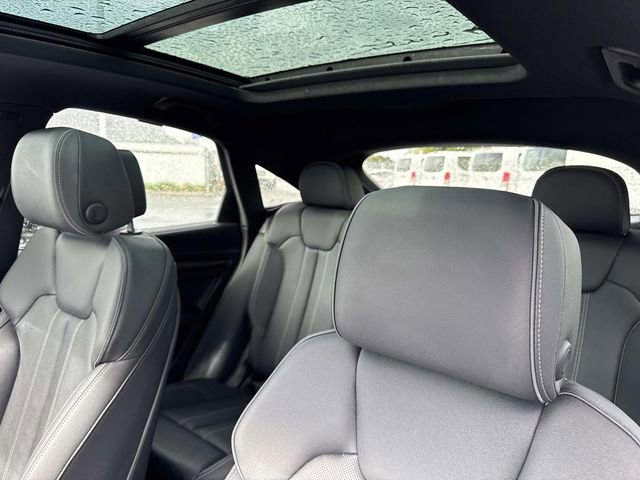Used 2022 Audi SQ5 Prestige AWD/4WD image 21