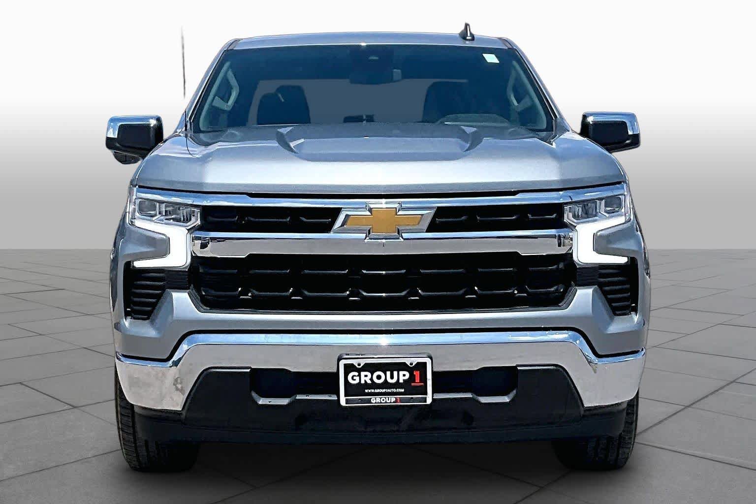 Used 2024 Chevrolet Silverado 1500 LT w/ Protection Package RWD image 4